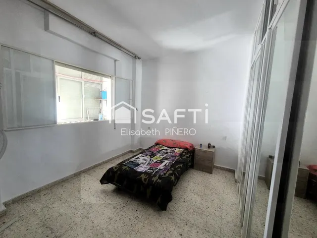 ¡Totalmente amueblado! Espacioso piso de 4 dorm. con gran terraza y lavadero en el centro de Montijo – ¡Todo exterior! — 12