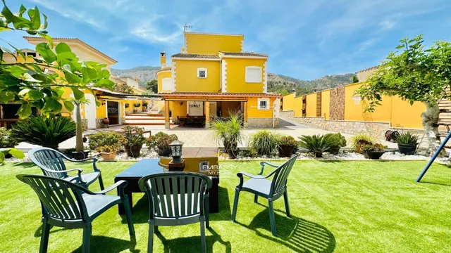 Magnifica villa en Orihuela con piscina privada — 2