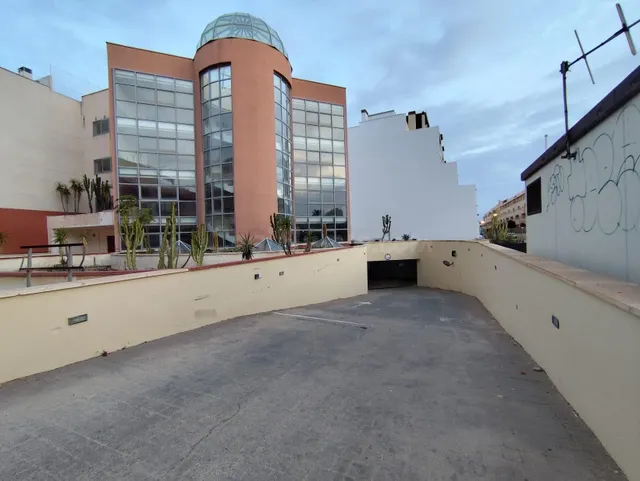 OPORTUNIDAD, SE VENDE ESTUPENDA PLAZA DE GARAJE EN PUERTO RE