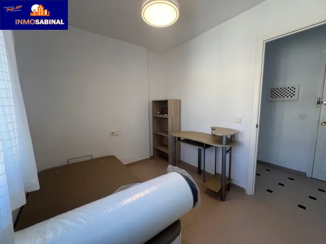 Impresionante Piso en Primera Línea de Playa en La Romanilla, Roquetas de Mar por €310.000 — 24