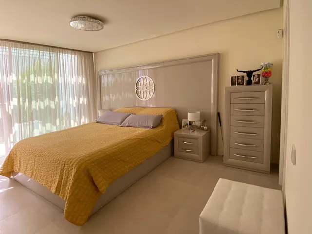**Exclusivo chalet adosado en Sotogrande Alto: elegancia, confort y calidad de vida** — 22