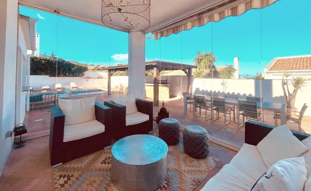 Chalet 4 habitaciones 210m² en venta - Costa del Sol — 5