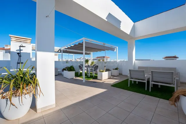 Apartamento 2 hab, 2 baños y solarium — 4