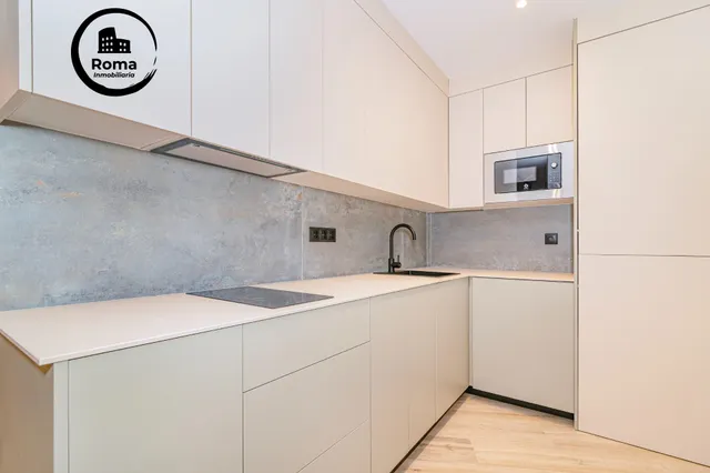 Edificio premiun gran lujo  nuevo totalmente reformado y equipado con mobiliario exclusivo  en el centro de Granada — 9