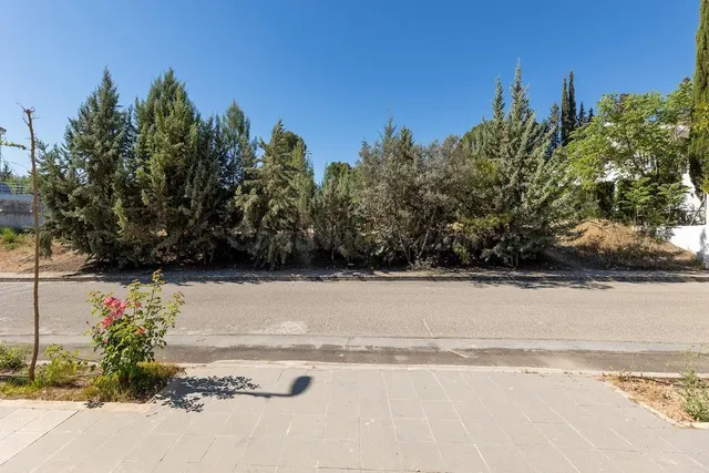 SOLAR EN URBANIZACION PARQUE DEL CUBILLAS (ALBOLOTE) - foto 3
