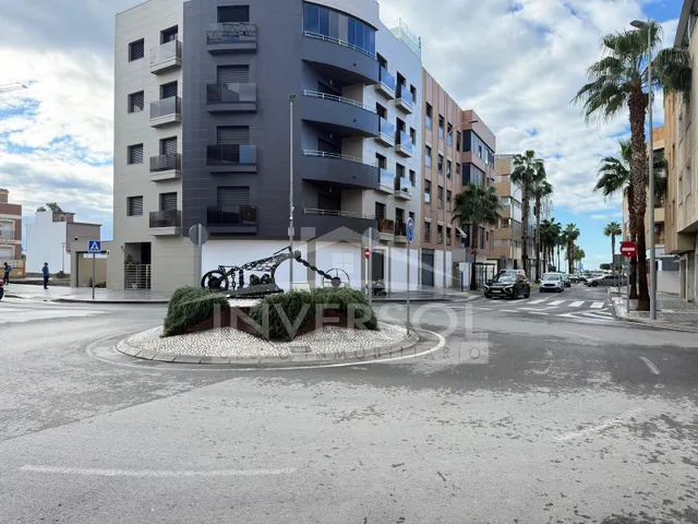 VENTA DE VIVIENDA EN ADRA A UNOS PASOS DE LA PLAYA — 50