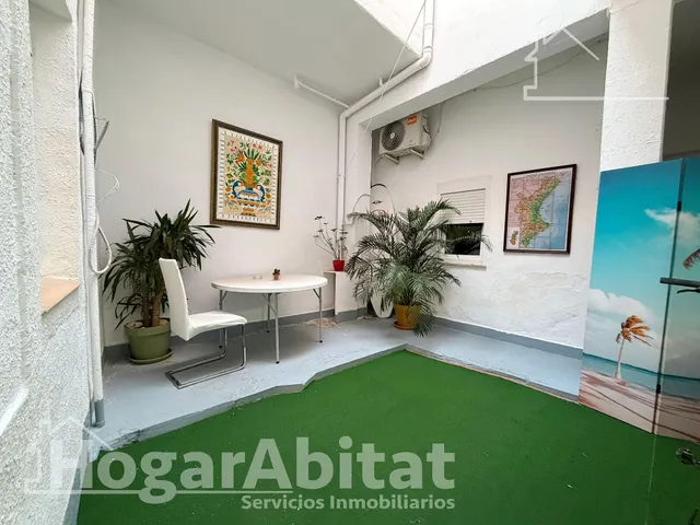 ¡UBICACIÓN IDEAL! BAJO ACOGEDOR Y LUMINOSO CON TERRAZA Y TRASTERO — 9