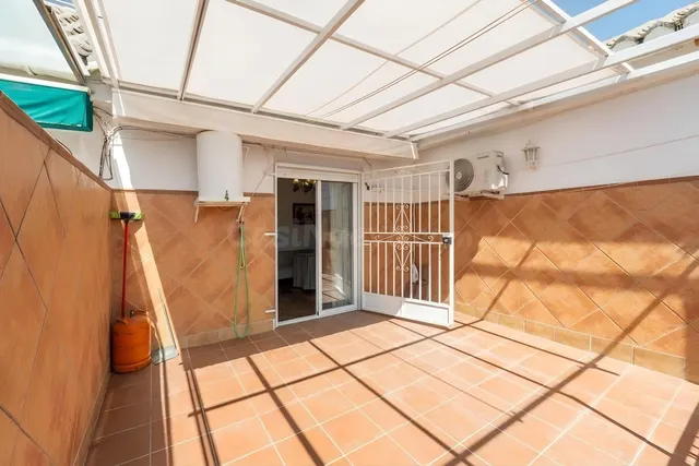 VENTA DE ÁTICO CON ESPECTACULAR TERRAZA EN ISAAC ALBENIZ - G - foto 5