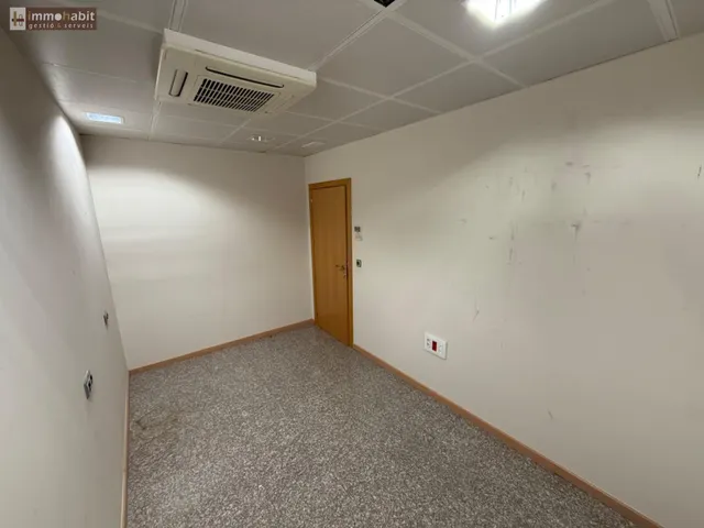 Oficina acabada en alquiler en Neoparc 1 Lleida — 13