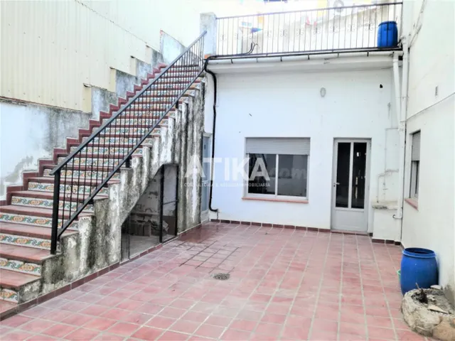 ESPECTACULAR CASA VENTA CON PATIO
