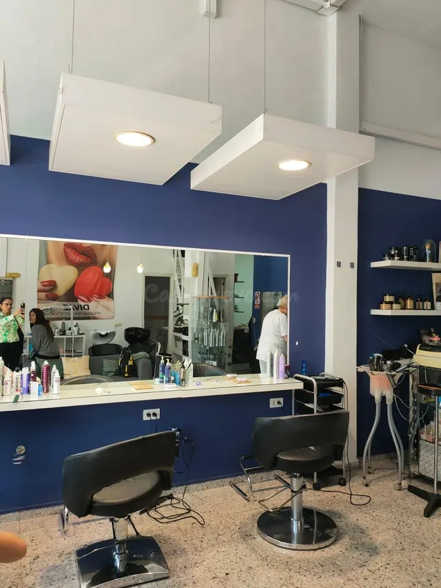 💇‍♀️✨ ¡Oportunidad única de traspaso! Peluquería en funciona - foto 5