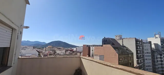 Ático en venta con impresionantes vistas y garaje cerrado -  - foto 3