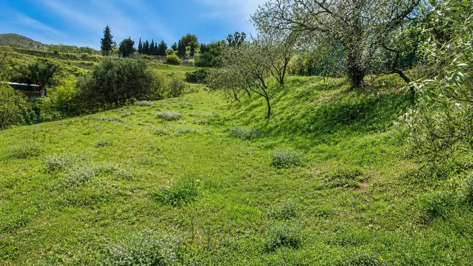 Parcela en venta - Zona Las Mesas
