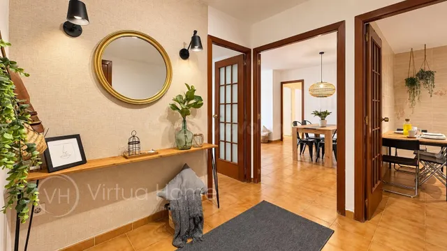 Piso muy céntrico con 4 habitaciones - foto 4