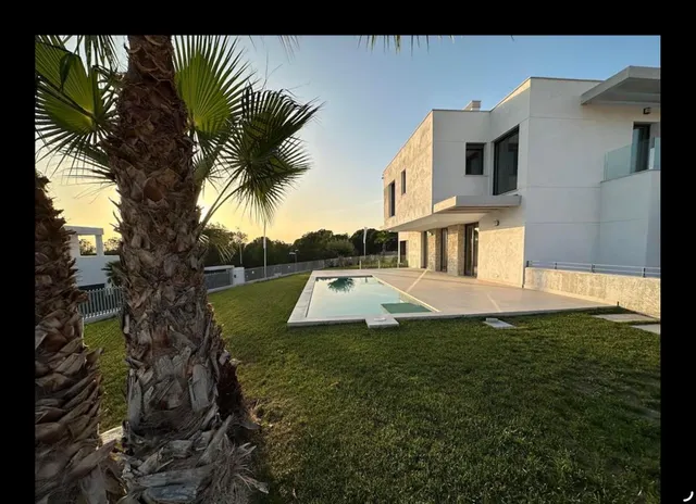 Obra nueva en golf badia — 8