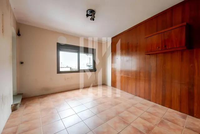Casa con local a reformar en anglés — 32
