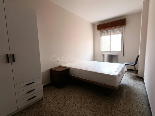 Amplio Piso en Alquiler por habitaciones para Estudiantes - 