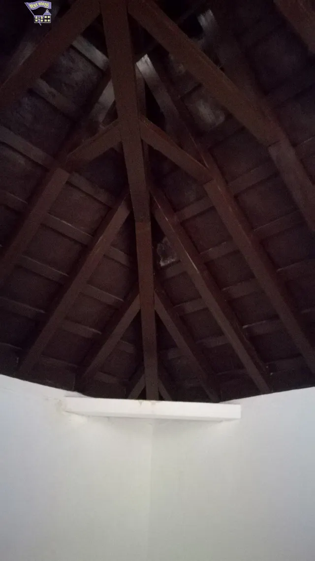VENTA DE CASA EN PLENO CENTRO DEL BARRIO BAJO — 19