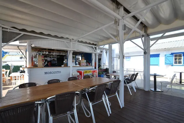 Local comercial 82m² en venta - Ajuntament — 26