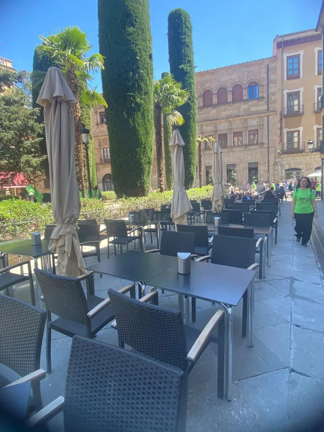 TRASPASO: GASTRO-BAR PREMIUM EN PLENO RENDIMIENTO - foto 5