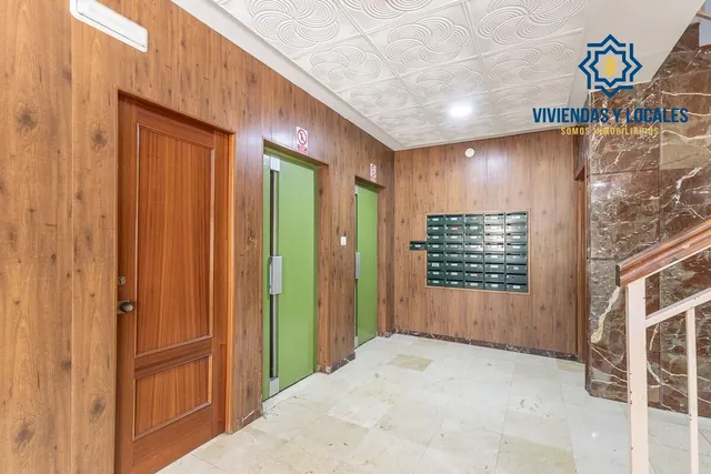 PISO CON GARAJE EN AV. PULIANAS — 25