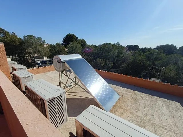 Villa 5 habitaciones 256m² en venta - Zona Pueblo — 33