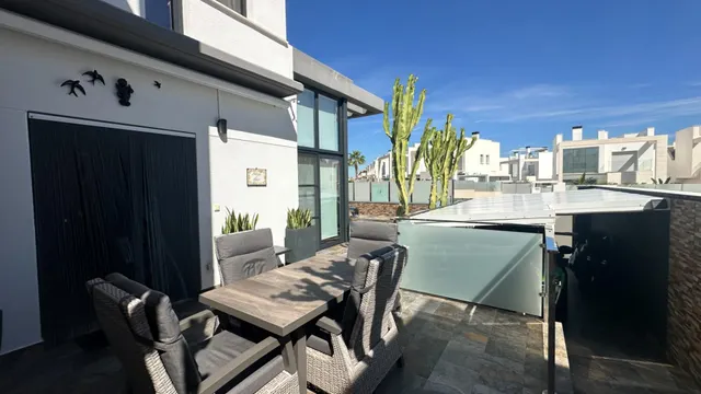Villa 3 habitaciones 127m² en venta - Lomas de Cabo Roig — 41