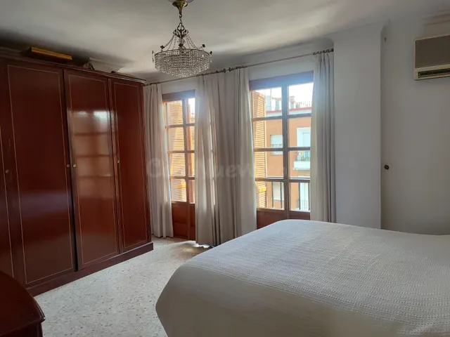 PISO SEÑORIAL EN EL ALTOZANO