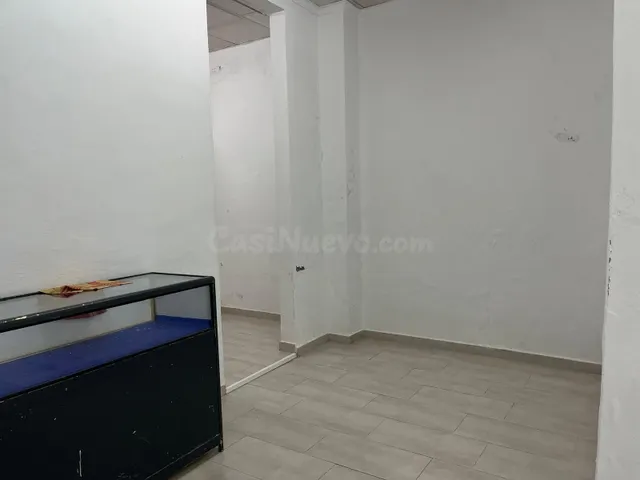 Local comercial estratégicamente ubicado en San Blas - foto 5