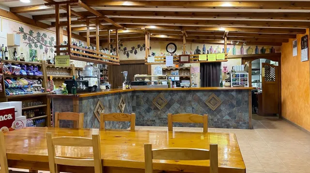 Venta de restaurante y fábrica de embutidos — 17