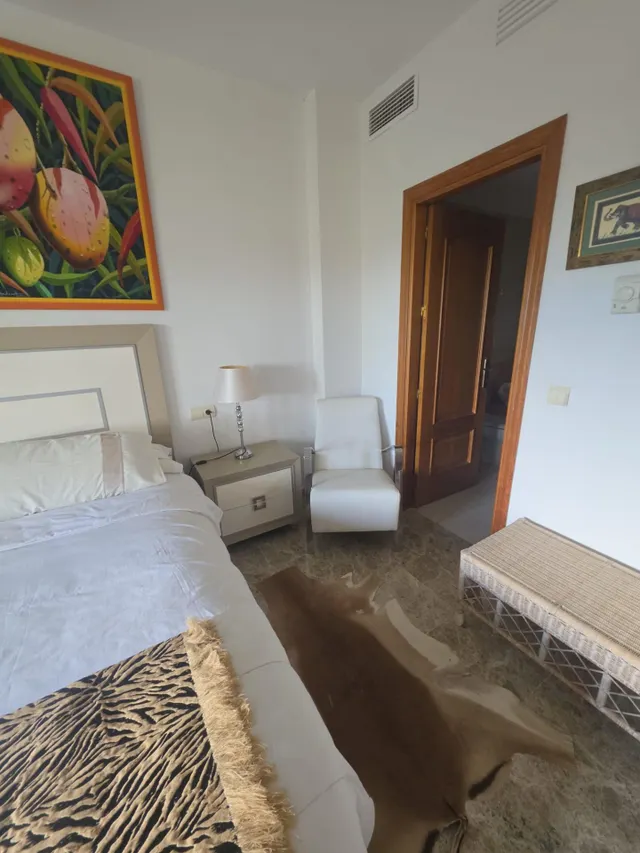 se vende chalet en casares golf — 8
