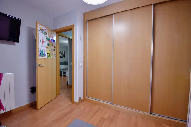 Soto del HENARES - 2 habitaciones con terraza, 2 plazas de garaje, trastero y piscina. — 25