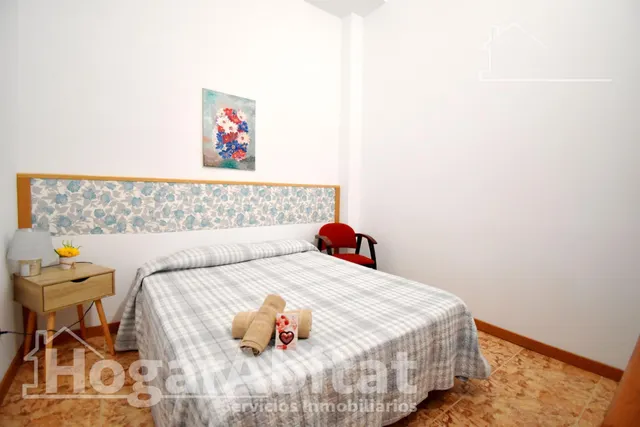 ¡CENTRO DE GANDIA! BAJO MUY AMPLIO CON TERRAZA Y TRASTERO — 26