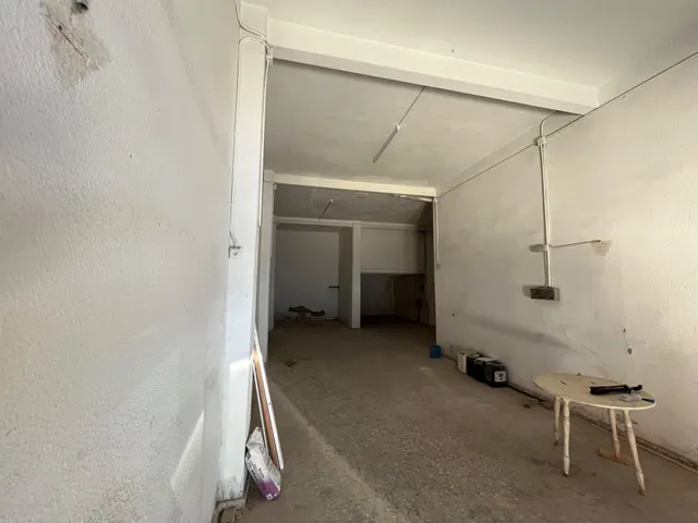 Local en calle Antares con gran altura y 99 m2 — Ideal para tu próximo proyecto — 3