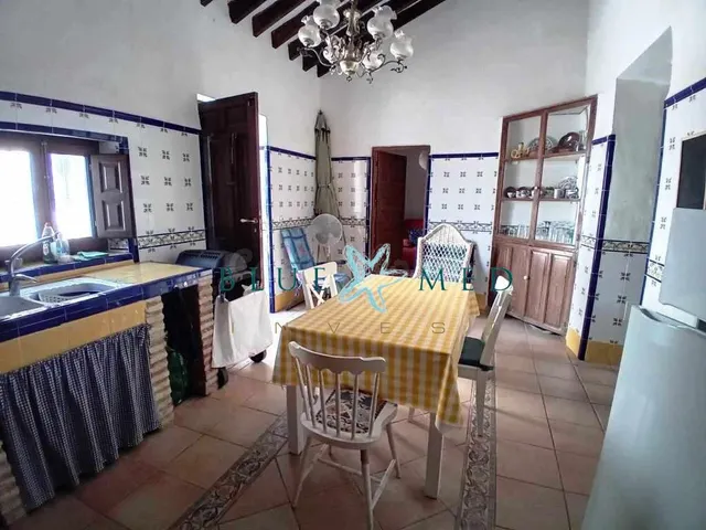 DOS PRECIOSAS VIVIENDAS UNIFAMILIARES EN UN LUGAR AISLADO - foto 5