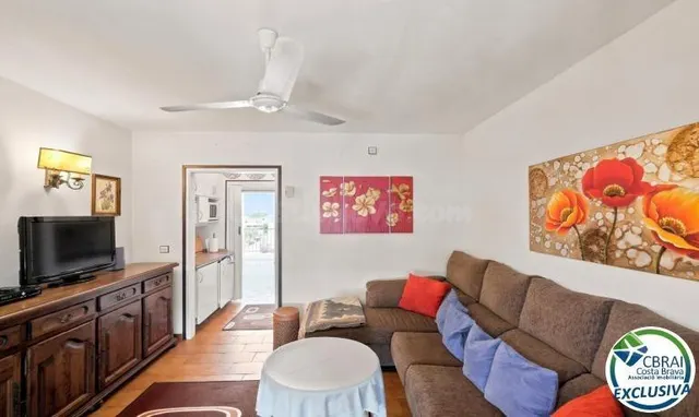 POBLAT TÍPIC Acogedor apartamento en pleno centro de Empuria - foto 4