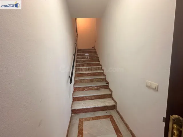 GRAN CASA MULTIGENERACIONAL DE 358 M2, A 7 KM DE LA PLAYA —  - foto 4