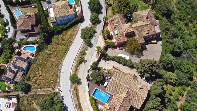 Terreno en Mijas con vistas al mar y construcción exclusiva — 17