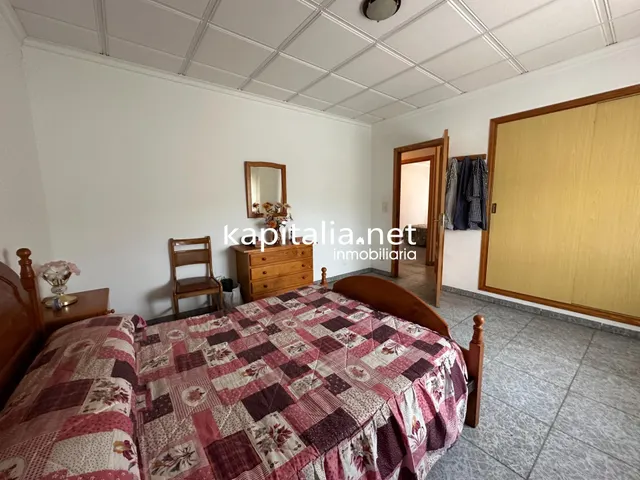 Chalet a la venta en Cocentaina, Alicante. — 22