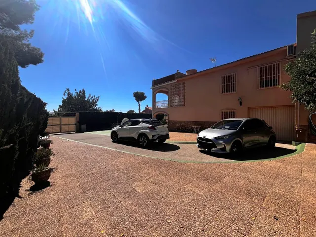 MAGNIFICO CHALET INDEPENDIENTE CON APARTAMENTO DE INVITADOS, PISCINA PRIVADA, GARAJE, BARBACOA, BUENAS VISTAS Y MUCHO MAS — 5