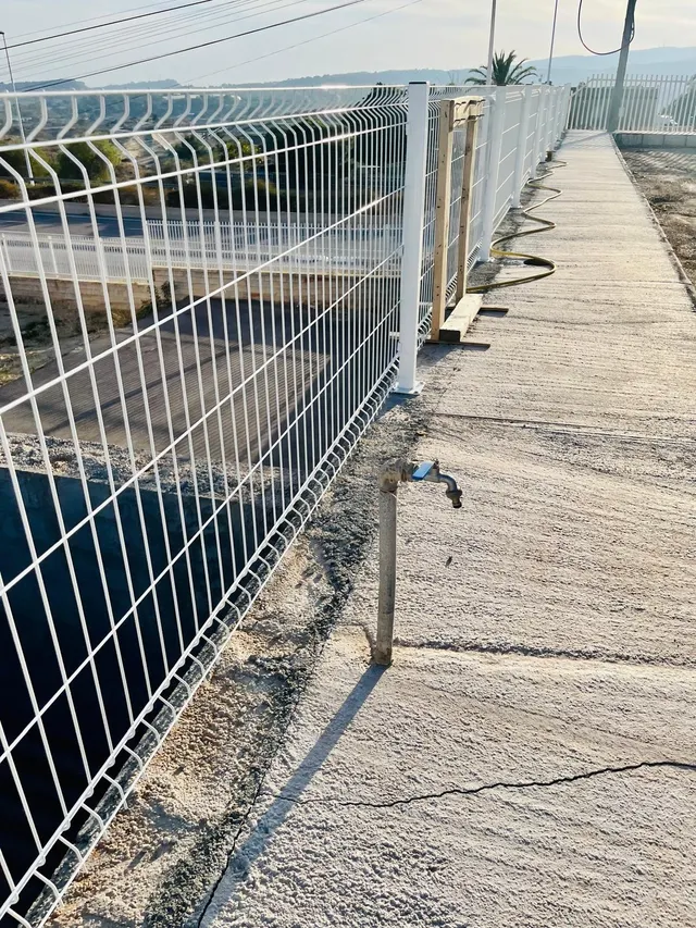 PARCELA CON NAVE EN LA CARRETERA DE ASPE — 16