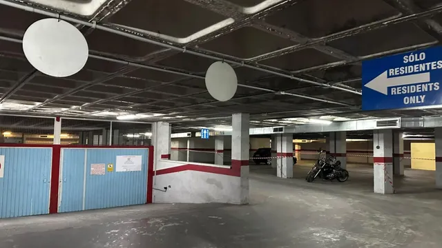 Plaza de garaje privada con videovigilancia en Parque de las Avenidas II, Torrevieja — 8