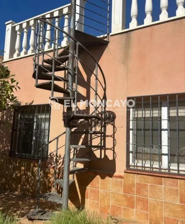 Fantástico chalet independiente con jardín privado en la exclusiva zona de Los Balcones, Torrevieja — 17