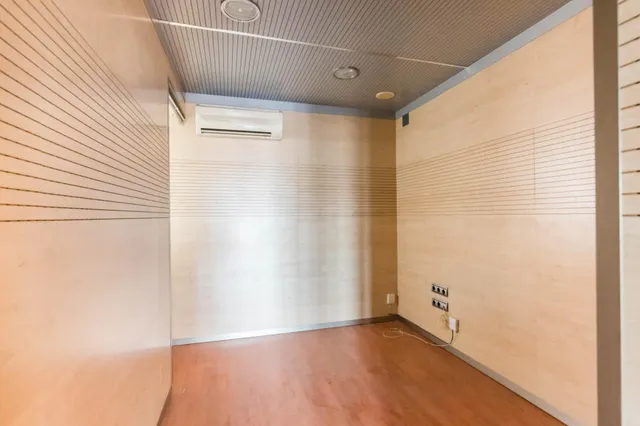 Amplio Piso en Venta en el Corazón de Murcia por €600,000 — 34