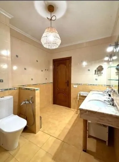 Villa de Lujo independiente, 5 dormitorios, 4 baños, piscina, jardines, gran parcela, en Ciudad Quesada!!! — 50