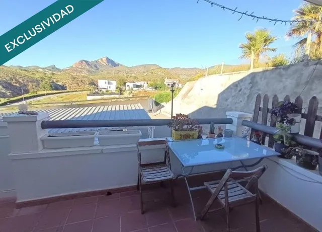 Exclusivo adosado con piscina y terraza — 35