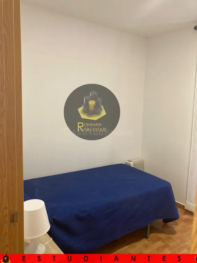 EST / Piso de TRES Dormitorios en Gran Capitán - foto 4