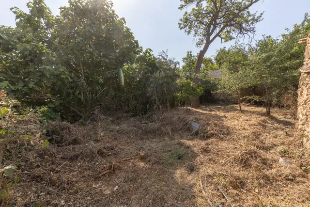 CASA PARA REFORMAR, MÁS TERRENO DE 250M2 — 42