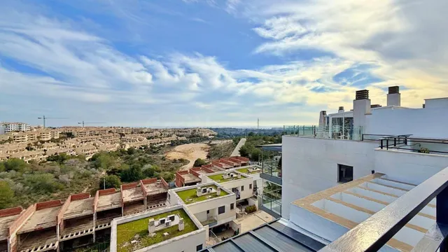 Ático con Solárium Privado y Vistas al Mar | Lomas de Campoa - foto 3