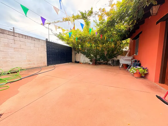 Casa con piscina — 27